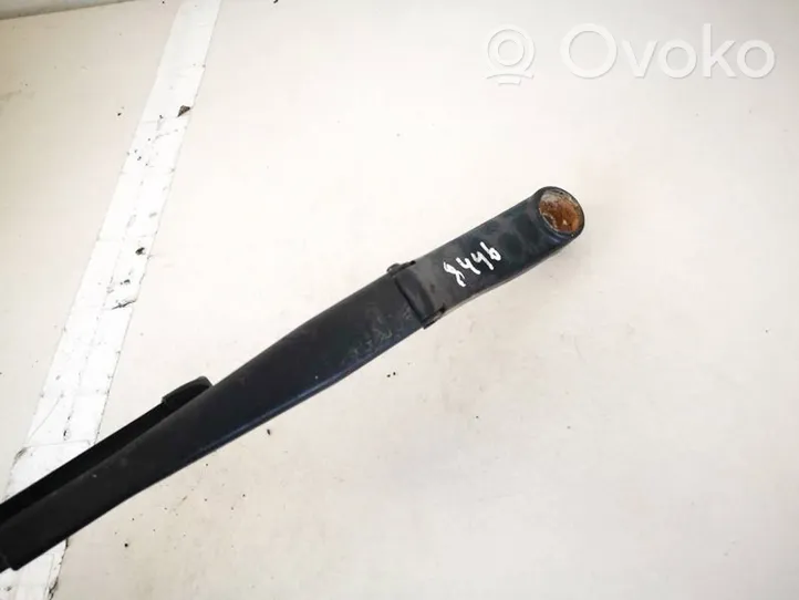 KIA Ceed Front wiper blade arm f00851f046