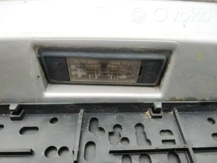 Citroen C5 Rekisterikilven valo 