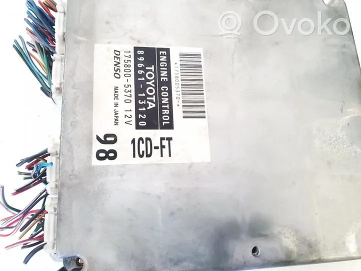 Toyota Corolla Verso E121 Dzinēja vadības bloks 8966113120