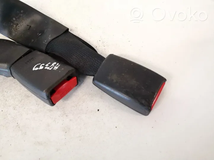 Toyota Avensis T250 Middle seatbelt buckle (rear) 