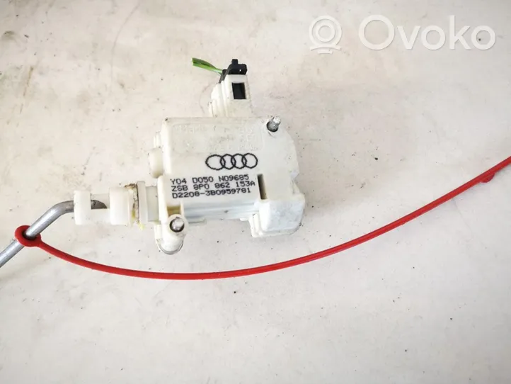 Audi A3 S3 8P Keskuslukituksen moottori 8p0862153a