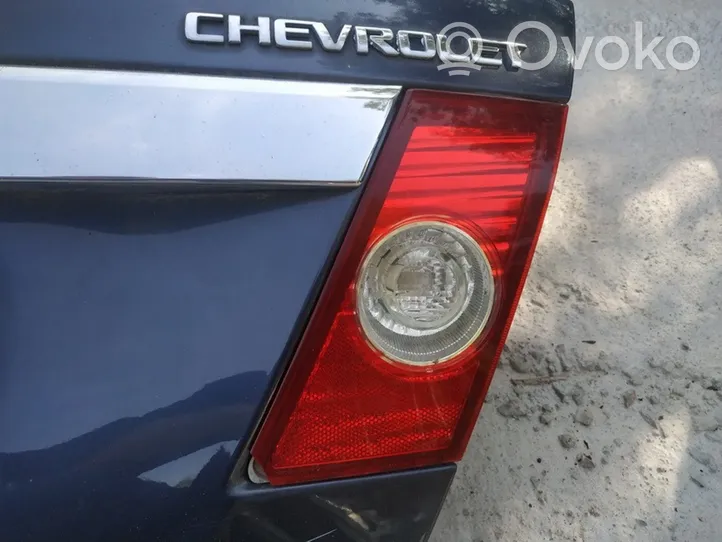 Chevrolet Epica Lampy tylnej klapy bagażnika 