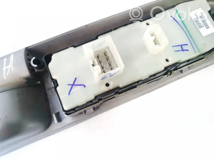 Chrysler Sebring (ST-22 - JR) Interrupteur commade lève-vitre 04602781aa