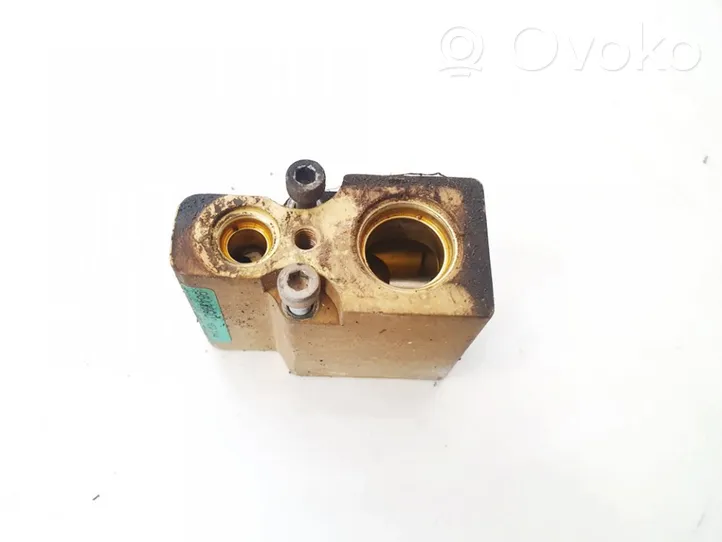Rover 25 Air conditioning (A/C) expansion valve 964390d