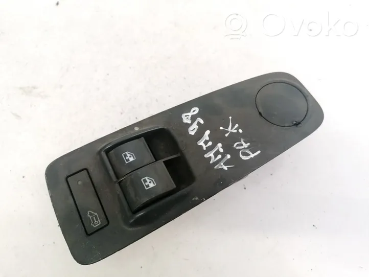 Mitsubishi Outlander Electric window control switch 