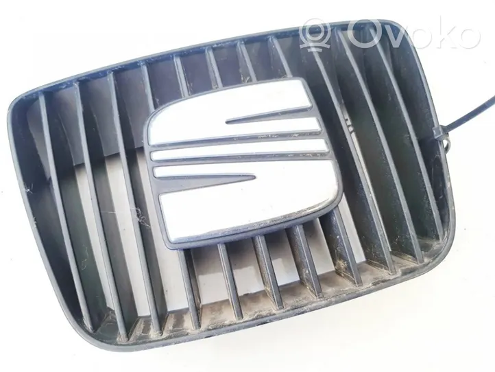 Seat Cordoba (6K) Front grill 6k0853654d