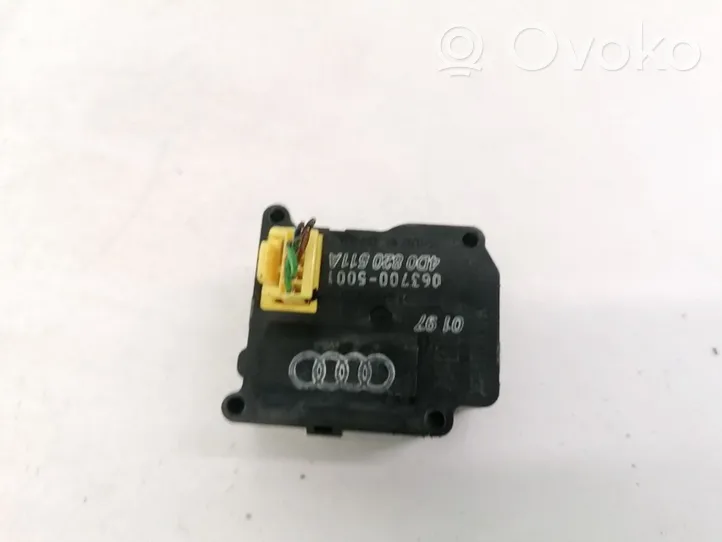 Audi A8 S8 D2 4D Moteur / actionneur de volet de climatisation 4D0820511A