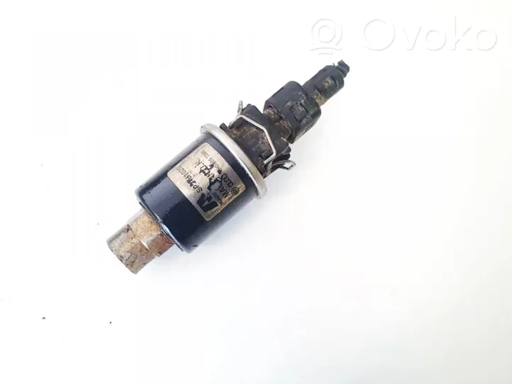 Volkswagen Golf IV Air conditioning (A/C) pressure sensor 1h0959139b