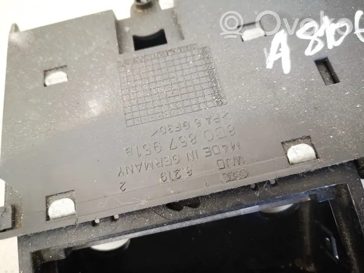 Audi A4 S4 B5 8D Peleninė panelėje 8d0857951b