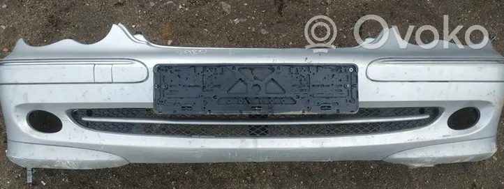 Mercedes-Benz C W203 Передний бампер pilkas