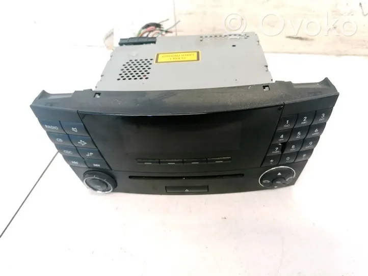 Mercedes-Benz CLS C219 Radio/CD/DVD/GPS-pääyksikkö A2118705089