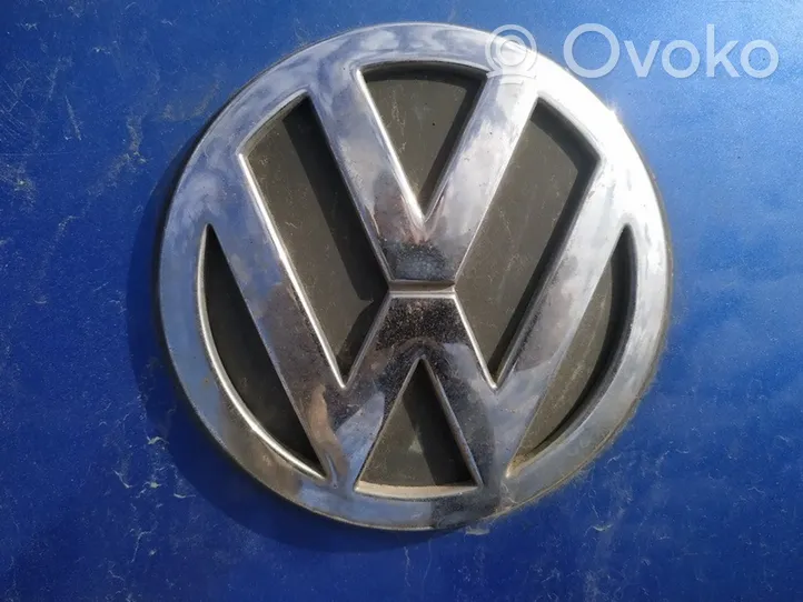 Volkswagen Golf IV Manufacturer badge logo/emblem 