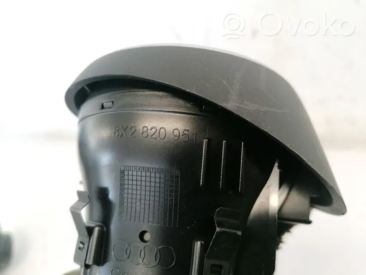 Audi A1 Griglia di ventilazione centrale cruscotto 8X2820951