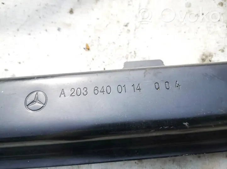 Mercedes-Benz C W203 Inne części karoserii a2036400114