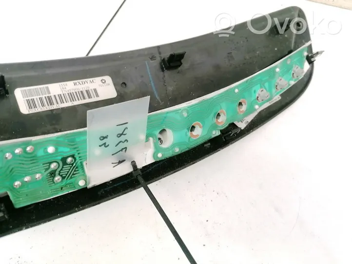 Chrysler Voyager Monitor / wyświetlacz / ekran TN4579001110