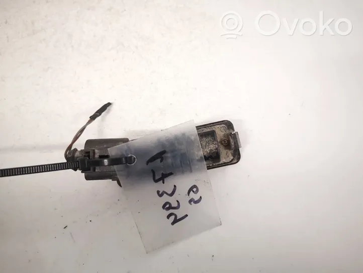 Volkswagen PASSAT B6 Lampa oświetlenia tylnej tablicy rejestracyjnej 1j6943021b