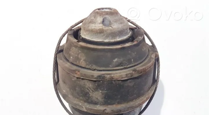 Volvo S60 Supporto di montaggio del motore 8624754