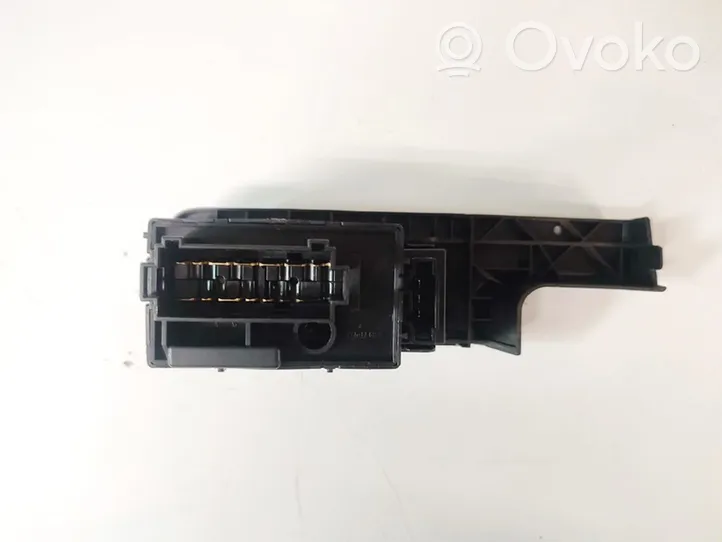 Volkswagen PASSAT B4 Interruptor de luz 04051304