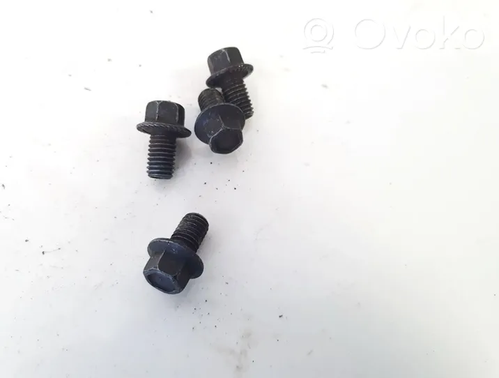 Ford C-MAX II Nuts/bolts 