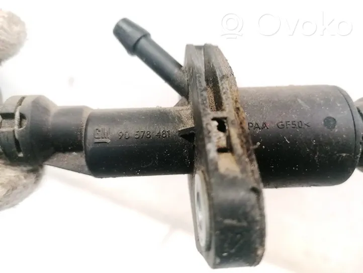 Opel Vectra B Główny cylinder sprzęgła 90578481