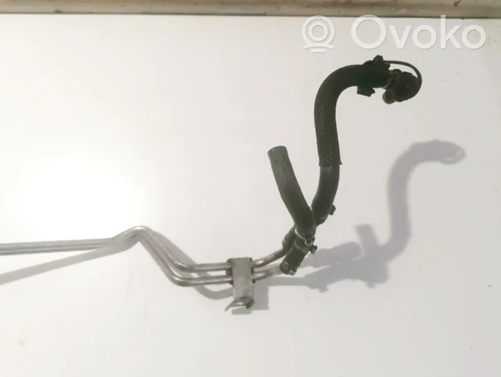 Volvo XC60 Tuyau d'alimentation conduite de carburant 