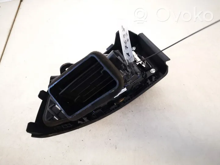 Hyundai i30 Griglia di ventilazione centrale cruscotto 974802r000