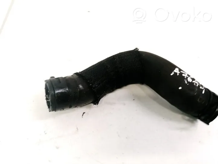 Toyota Avensis T270 Engine coolant pipe/hose 