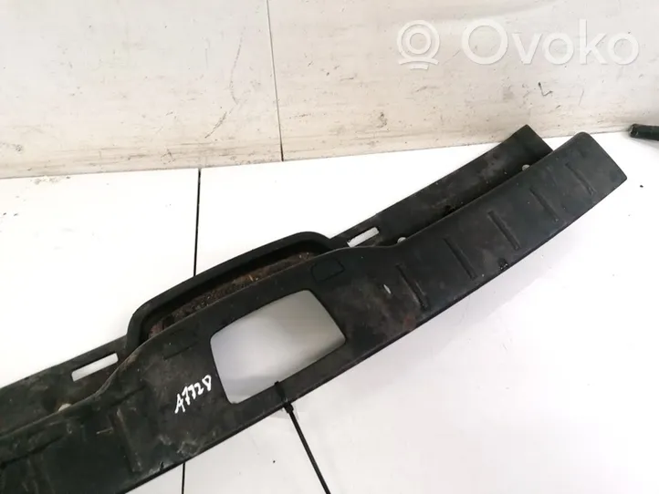 Volvo V50 Altro elemento di rivestimento bagagliaio/baule 09486875