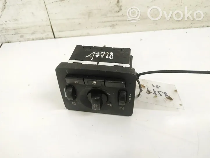 Volvo V50 Light switch 30669734