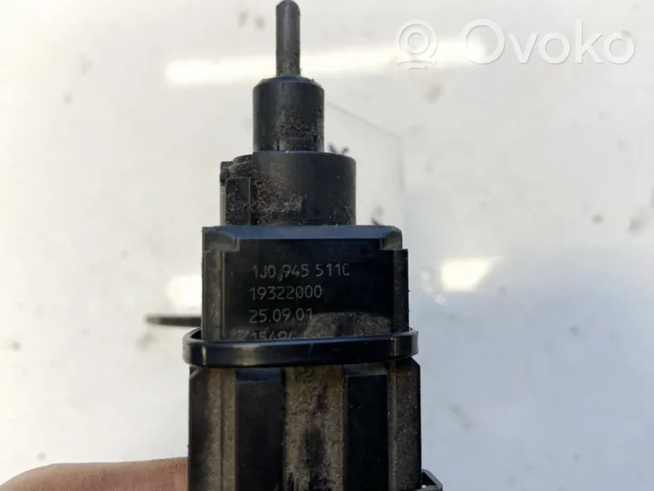 Audi A3 S3 8L Bremzes pedāļa sensors 1j0945511c