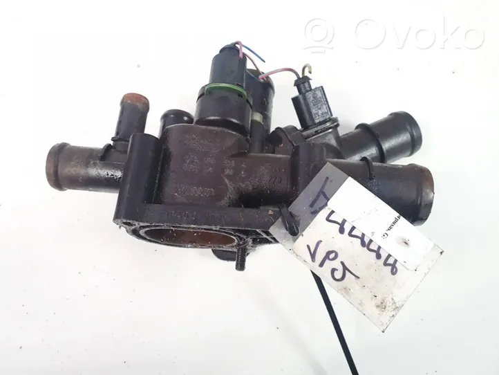 Audi A3 S3 8L Tubo flessibile del liquido di raffreddamento del motore 06a121513a