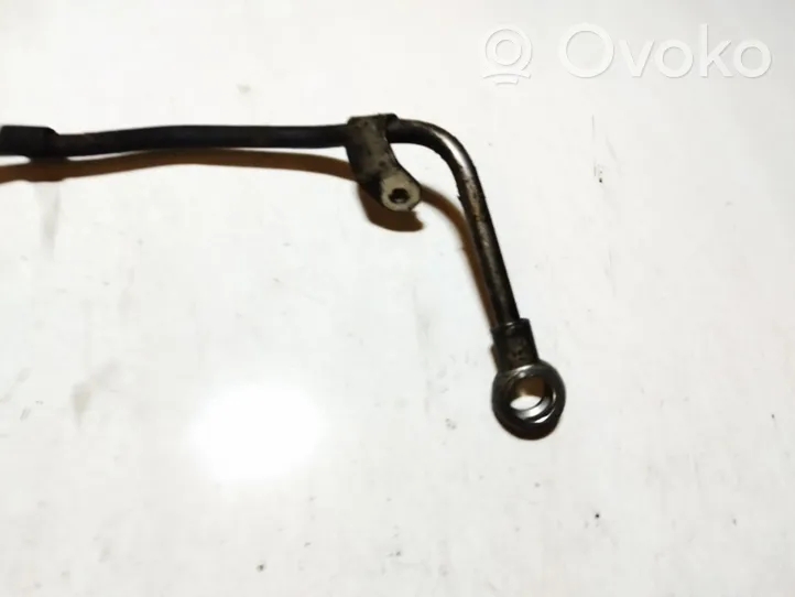 Subaru Legacy Tuyau d'alimentation conduite de carburant 