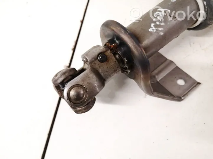 Hyundai Santa Fe Steering column universal joint 