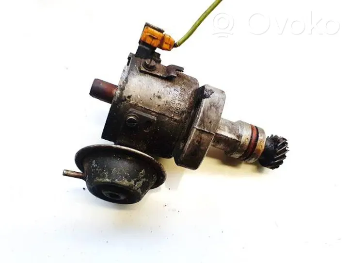 Mercedes-Benz 190 W201 Spark distributor 0031581901