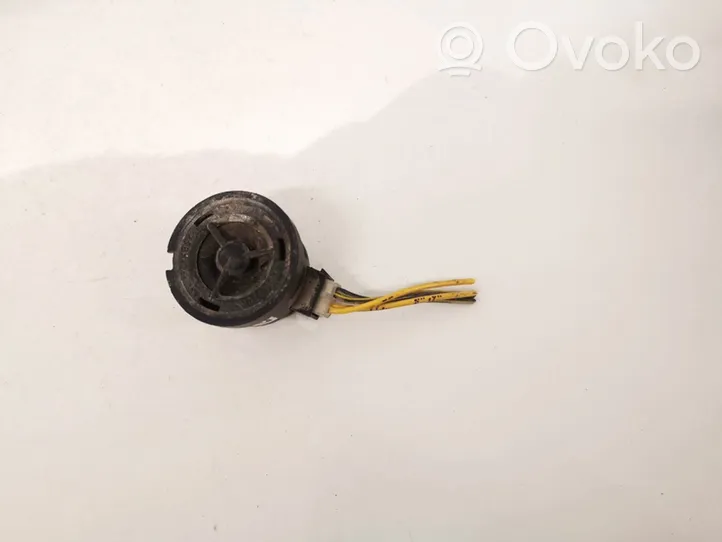 Opel Corsa D Głośnik drzwi przednich 528393184