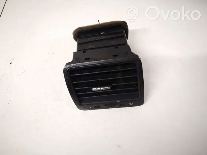 Volkswagen Golf V Griglia di ventilazione centrale cruscotto 1k0819703