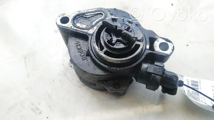 Mazda 3 I Pompe à vide d1561a