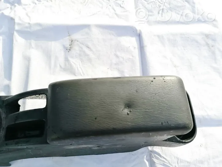 Chrysler Sebring (ST-22 - JR) Armrest 