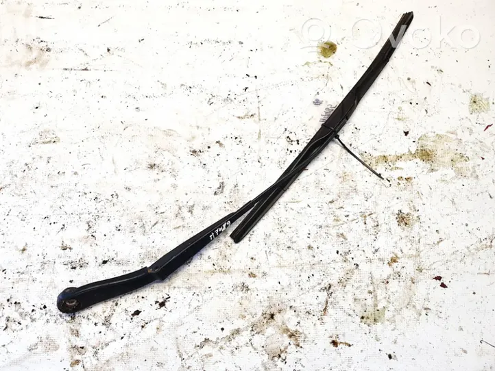 Chrysler Sebring (JS) Front wiper blade arm 