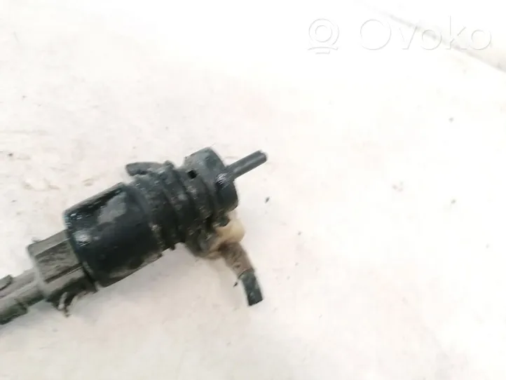 Opel Zafira A Windscreen/windshield washer pump 