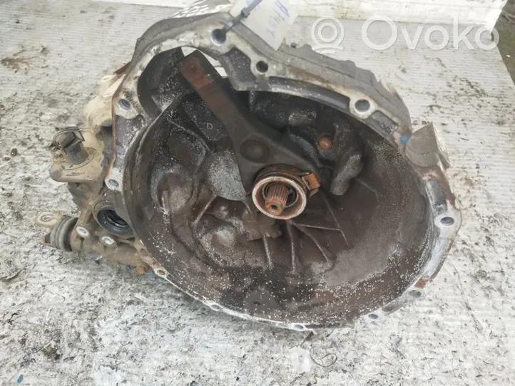 Nissan Almera Tino Manual 5 speed gearbox yd1