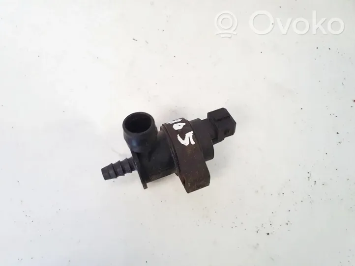 Opel Zafira B Valve vacuum 13110331