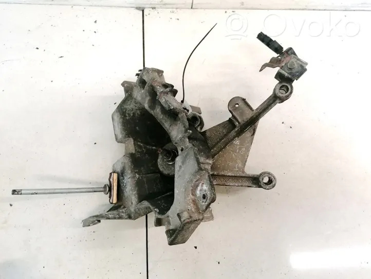 Renault Clio II Support, suspension du moteur 