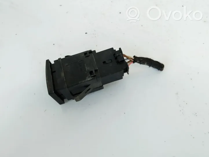 Volkswagen Polo Logu elektriskās apsildes slēdzis 6q0959621