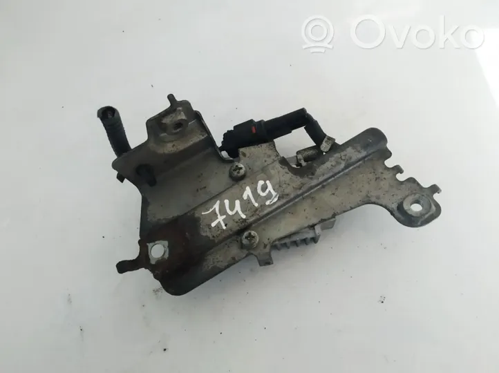 Lexus GS 300 350 430 450H Degvielas sūkņa vadības bloks 2308031040