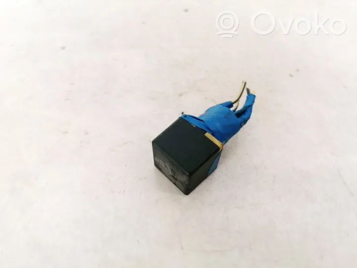 Opel Corsa D Other relay 831591062
