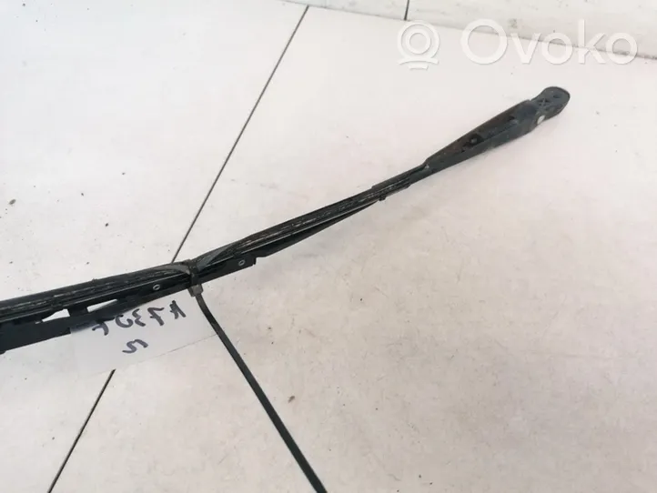 Opel Frontera A Front wiper blade arm 