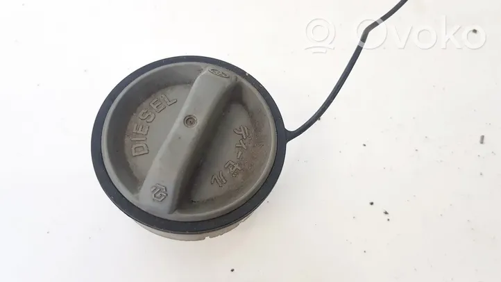 Toyota Avensis T250 Fuel tank filler cap 