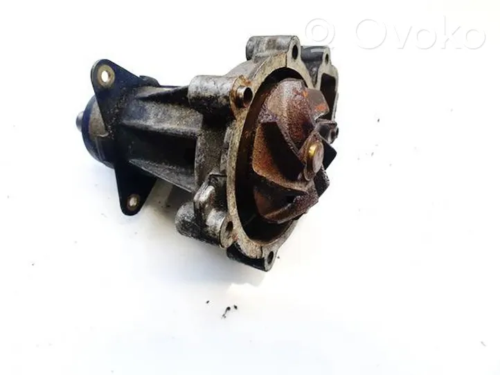 Mercedes-Benz 190 W201 Water pump 6012010110