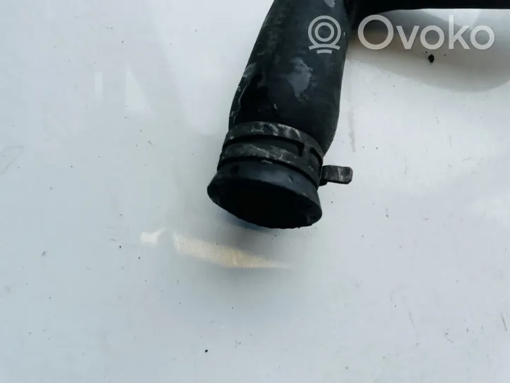 Volvo V50 Tubo flessibile del liquido di raffreddamento del motore 